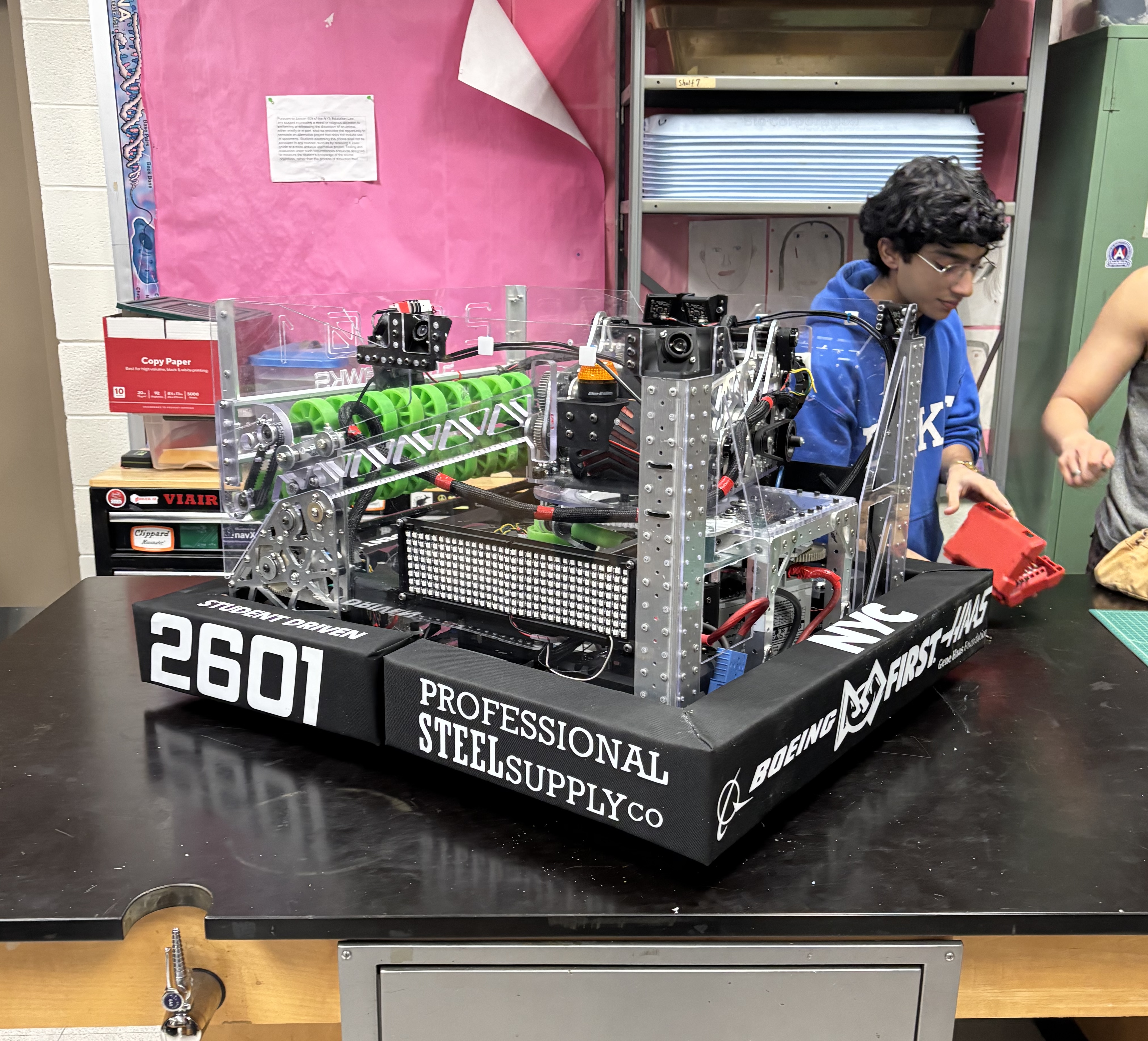 Shaquille O'Steel, Steel Hawks' 2026 competition robot, side profile